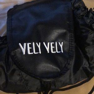 Vely Vely cosmetic bag